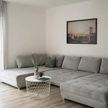 Apartment Modernes Nahe Zentrum